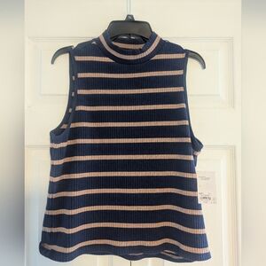 🔥NWT🔥 XL Sonoma Navy and Tan Sleeveless Mockneck Top